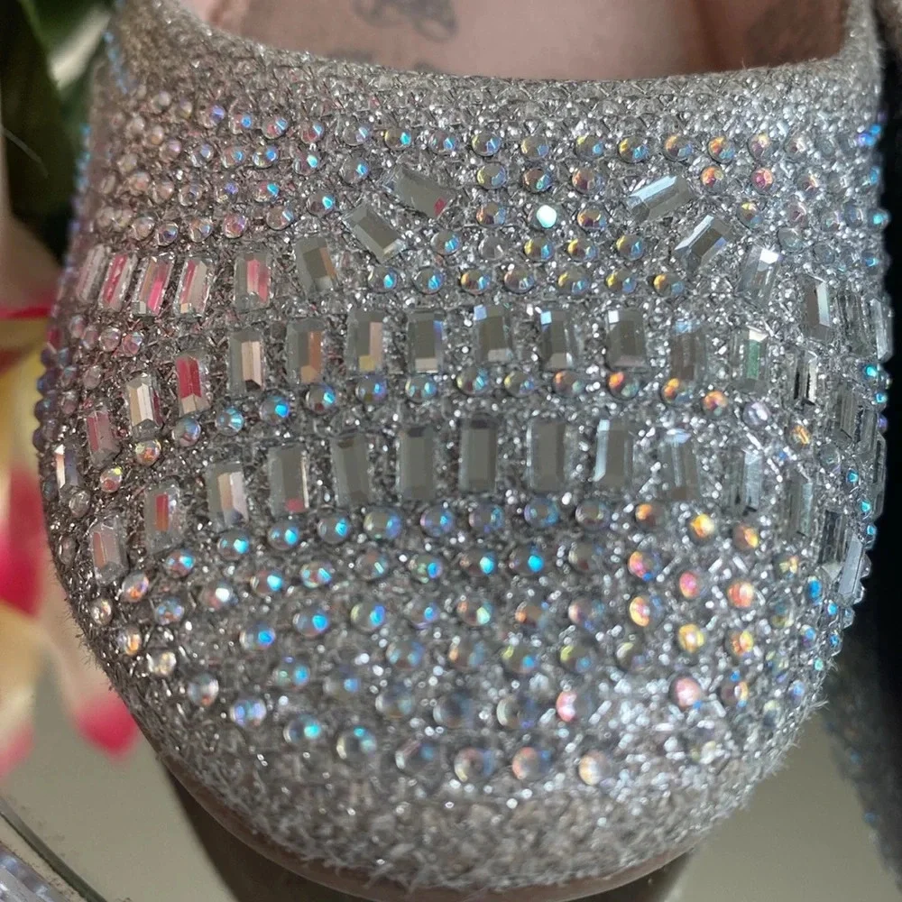 Olive & Edie Silver Sparkle Rhinestone Dress Shoes 11